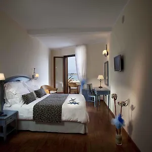 Hotel Mira